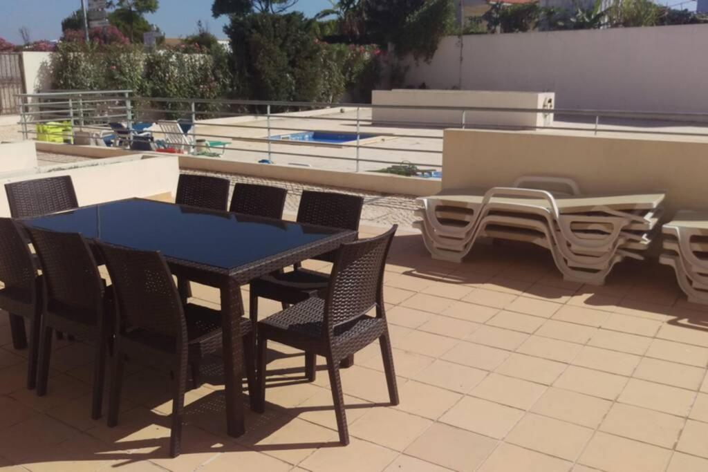 Modern 3 Bedroom Pool View. Appartement